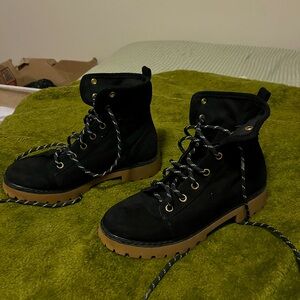 Forever 21 Black and Brown Mid Boots